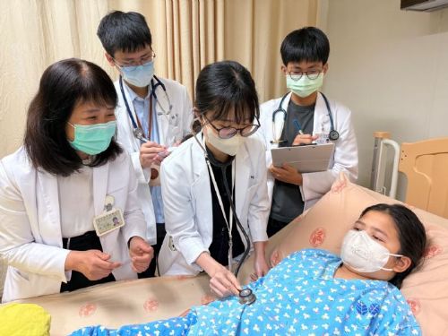 陪醫學生學會面對失敗，楊令瑀用溫暖與嚴謹培養未來好醫師
